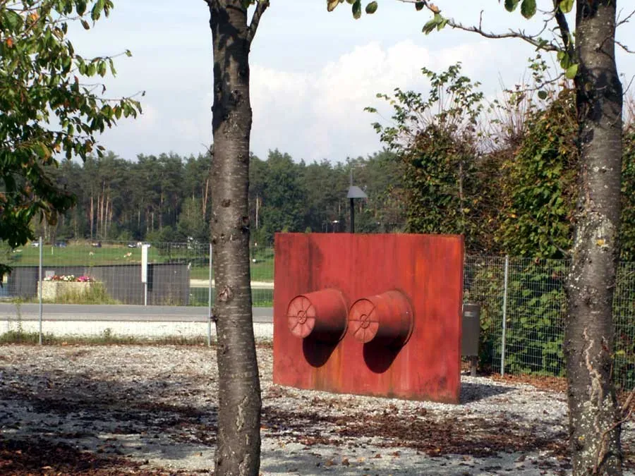 This is a photo of public art indexed in a public art catalogue of Graz (Austria) under the number: 1522 ( commons , de ) .